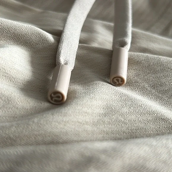 Lululemon Beyond the Studio 7/8 Jogger Trench - Picture 3 of 12